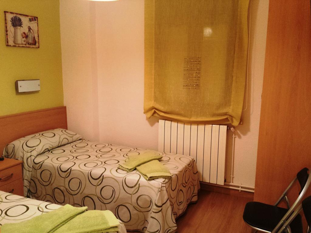 Apartamento Turistico Guara Casa Castro Barbastro Extérieur photo