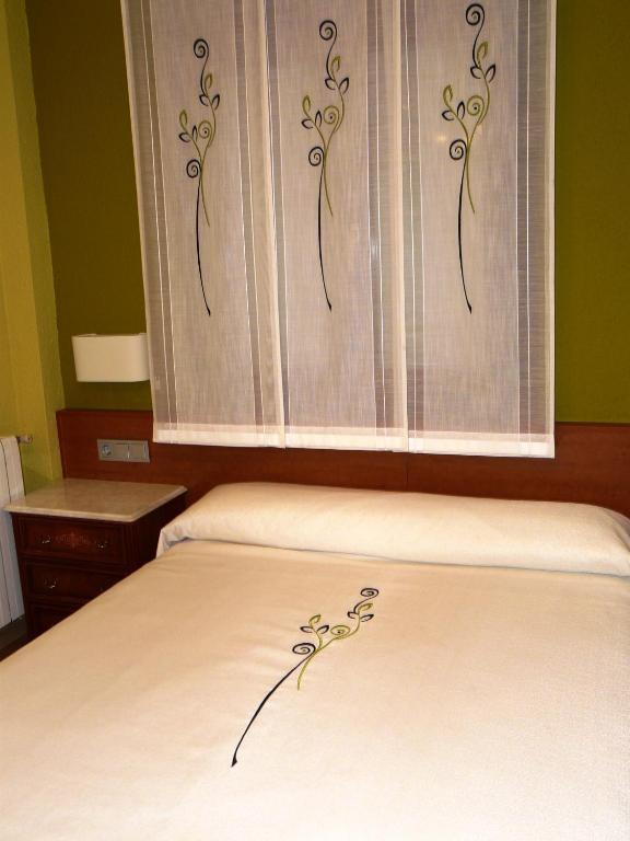 Apartamento Turistico Guara Casa Castro Barbastro Chambre photo