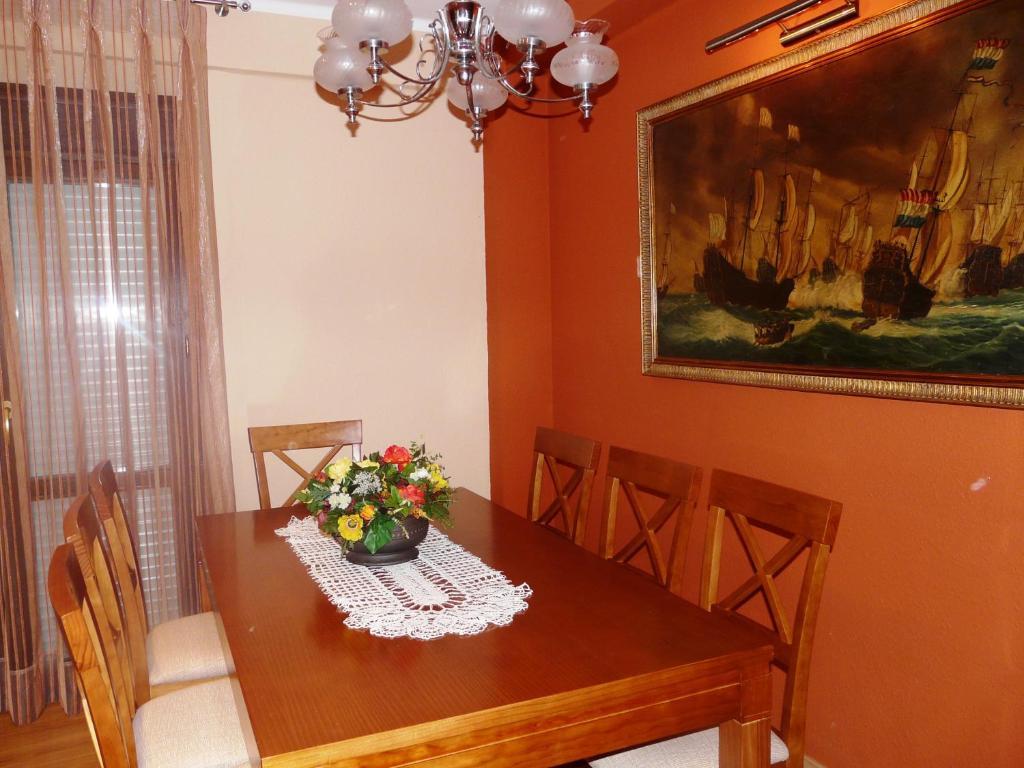 Apartamento Turistico Guara Casa Castro Barbastro Extérieur photo